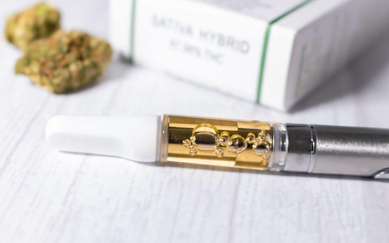 The Complete Guide On How To Make Distillate Vape Carts 6 Vape Cart On Table